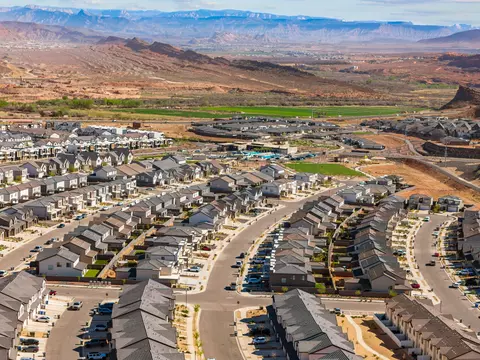 View/Area - 1737 S Devils Garden Ln, Washington, UT 84780 photo 6 of 6