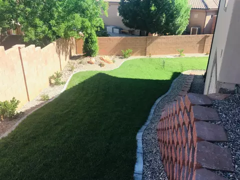 Exterior - 722 W 1545 North Cir, Washington, UT 84780 photo 7 of 7