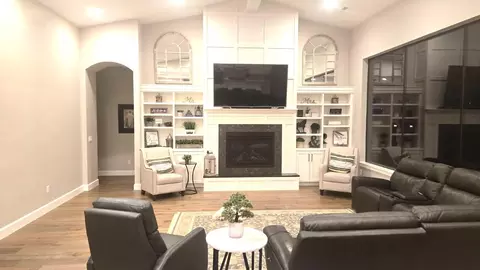 Living - 722 W 1545 North Cir, Washington, UT 84780 photo 1 of 1
