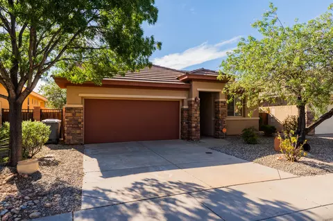 935 N Slow Creek Lane Ln, Washington, UT 84780