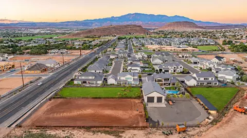 View/Area - 646 E Pine St, Washington, UT 84780 photo 4 of 5