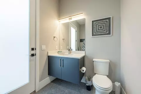 Bath - 646 E Pine St, Washington, UT 84780 photo 9 of 9