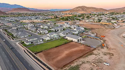 View/Area - 646 E Pine St, Washington, UT 84780 photo 1 of 5