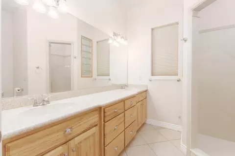 Bath - 752 W 60 N, Parowan, UT 84761 photo 1 of 5