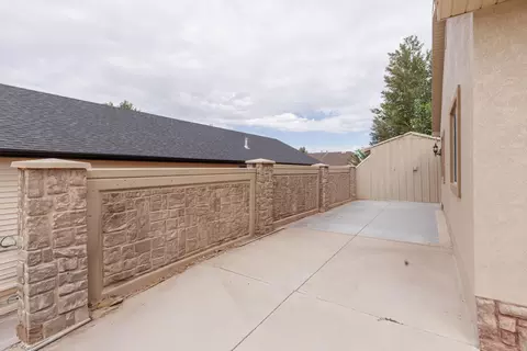 Exterior - 752 W 60 N, Parowan, UT 84761 photo 3 of 9