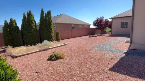 Exterior - 252 S Ridgeview W, Cedar City, UT 84720 photo 7 of 13
