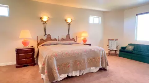 Bedroom - 252 S Ridgeview W, Cedar City, UT 84720 photo 1 of 8