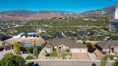 View/Area - 252 S Ridgeview W, Cedar City, UT 84720 photo 11 of 12