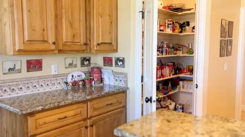 Kitchen - 252 S Ridgeview W, Cedar City, UT 84720 photo 4 of 5