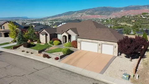 View/Area - 252 S Ridgeview W, Cedar City, UT 84720 photo 12 of 12