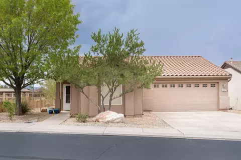 4452 S Laurel Green Dr, Saint George, UT 84790