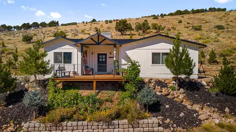 1570 S Kanarra Hills Dr, Kanarraville, UT 84742