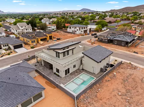 View/Area - 1108 Florence Cir, Hurricane, UT 84737 photo 3 of 7