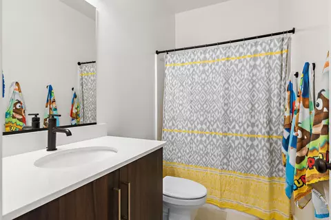 Bath - 3012 S 3430 E, Saint George, UT 84790 photo 3 of 3