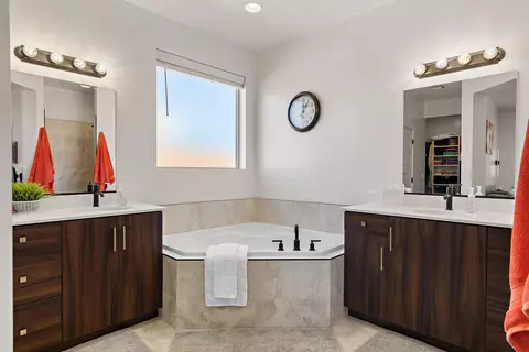 Bath - 3012 S 3430 E, Saint George, UT 84790 photo 1 of 3