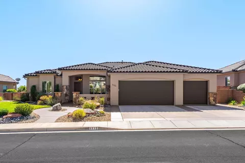 1115 W Wiltshire St, Washington, UT 84780