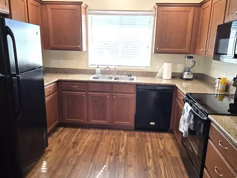 Kitchen - 2615 E Hilltop Ledge Dr, Washington, UT 84780 photo 1 of 3