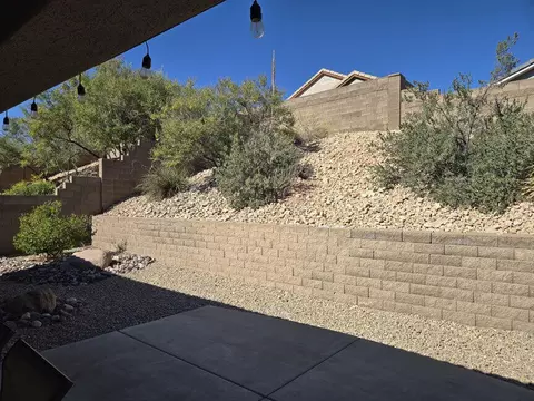 Exterior - 2615 E Hilltop Ledge Dr, Washington, UT 84780 photo 5 of 7