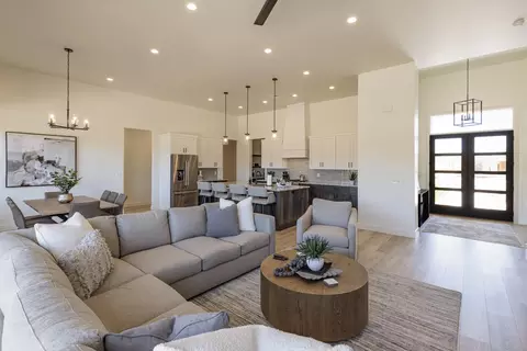 Living - 1206 W Doonbeg Ct, Saint George, UT 84770 photo 2 of 4