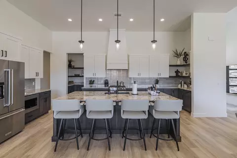 Kitchen - 1206 W Doonbeg Ct, Saint George, UT 84770 photo 4 of 4