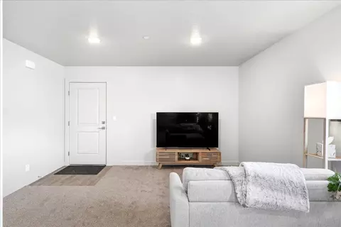 Entry Way - 1167 E Telegraph St #C201, Washington, UT 84780 photo 4 of 6