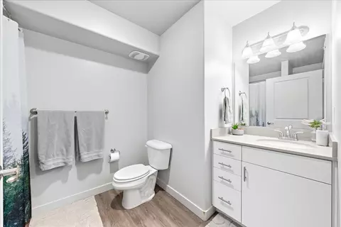 Bath - 1167 E Telegraph St #C201, Washington, UT 84780 photo 1 of 2