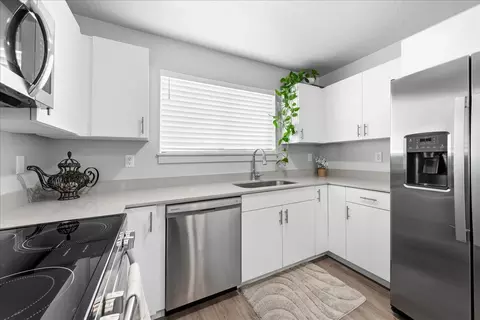 Kitchen - 1167 E Telegraph St #C201, Washington, UT 84780 photo 4 of 4