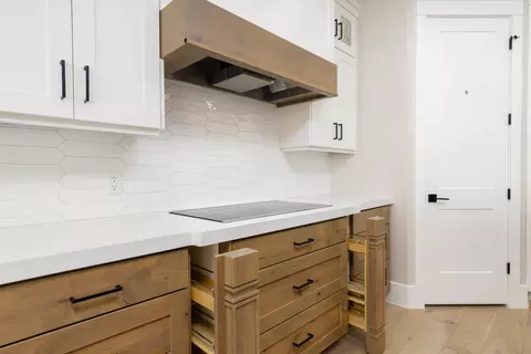 Kitchen - 2901 E Rill Dr, Washington, UT 84780 photo 2 of 2