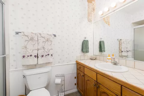 Bath - 970 E 700 S #15, Saint George, UT 84790 photo 2 of 3