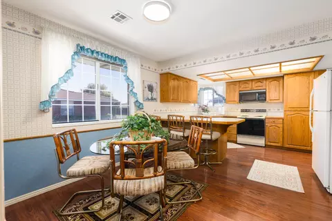 Dining - 970 E 700 S #15, Saint George, UT 84790 photo 1 of 1