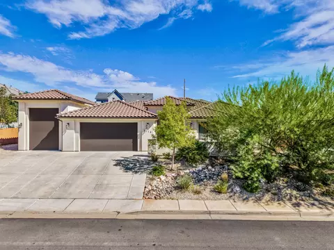 1720 Lava Cove Dr, Santa Clara, UT 84765