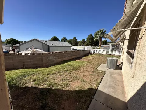Exterior - 504 E Telegraph St # 8, Washington, UT 84780 photo 8 of 12