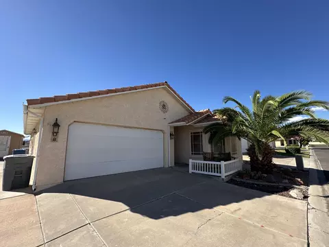 Exterior - 504 E Telegraph St # 8, Washington, UT 84780 photo 4 of 12