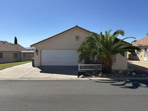 Exterior - 504 E Telegraph St # 8, Washington, UT 84780 photo 3 of 12