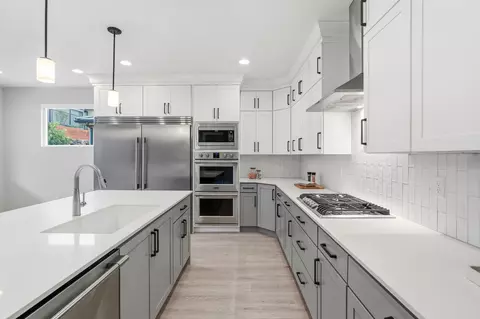 Kitchen - 1060 W Jonathon Dr, Washington, UT 84780 photo 3 of 3