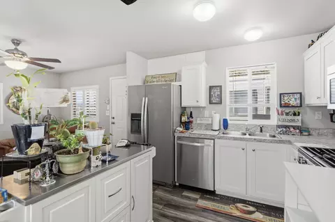 Kitchen - 1160 E Telegraph St #80, Washington, UT 84780 photo 3 of 4