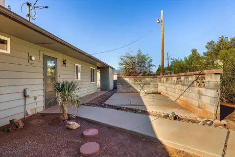 Exterior - 175 E 300 N, Ivins, UT 84738 photo 6 of 9