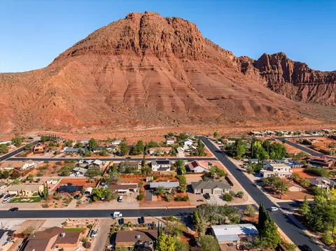 View/Area - 175 E 300 N, Ivins, UT 84738 photo 4 of 10
