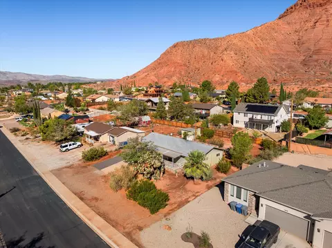 View/Area - 175 E 300 N, Ivins, UT 84738 photo 6 of 10
