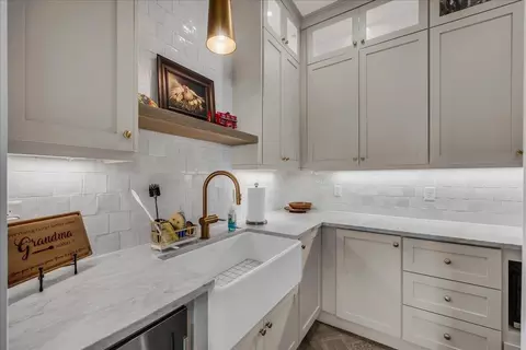 Kitchen - 761 E Queensridge Dr, Washington, UT 84780 photo 3 of 4