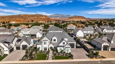 View/Area - 761 E Queensridge Dr, Washington, UT 84780 photo 1 of 3