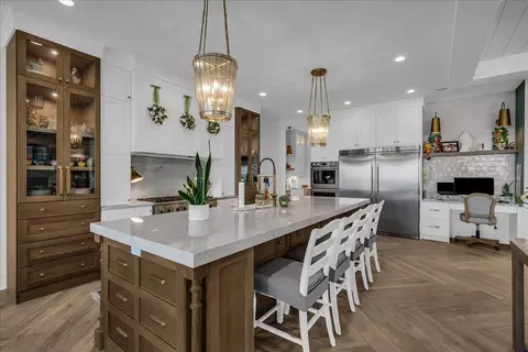 Kitchen - 761 E Queensridge Dr, Washington, UT 84780 photo 2 of 4