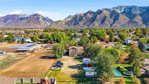 View/Area - 10754 S 1225 E, Sandy, UT 84094 photo 5 of 7