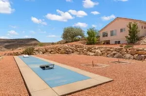 Exterior - 1360 E Telegraph St #5, Washington, UT 84780 photo 14 of 16