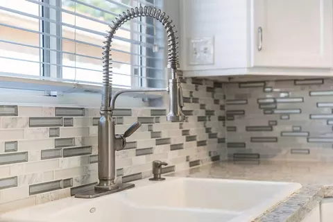 Kitchen - 1360 E Telegraph St #5, Washington, UT 84780 photo 3 of 5