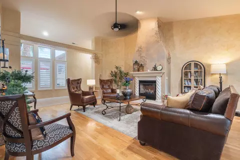 Living - 1102 W Chama Ct, Washington, UT 84780 photo 2 of 4