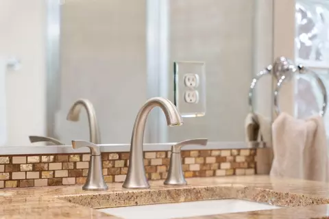 Bath - 1102 W Chama Ct, Washington, UT 84780 photo 2 of 3