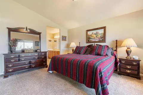 Bedroom - 844 W Hampton Rd, Saint George, UT 84770 photo 2 of 6
