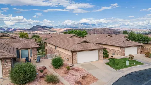 View/Area - 844 W Hampton Rd, Saint George, UT 84770 photo 3 of 7