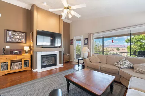 Living - 844 W Hampton Rd, Saint George, UT 84770 photo 1 of 4